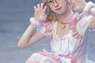 登录17吃瓜，是时候来一场与众不同的八卦之旅了，看看又发生了啥大事！