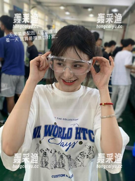“51cg.com”幽默视频:当你试图做一顿伟大的晚餐,结果...好想逃跑! “51cg.com”幽默视频:当你试图做一顿伟大的晚餐,结果...好想逃跑!