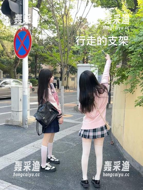 今天又在66吃瓜网上深情收藏了几颗小瓜,真想挖掘更多 今天又在66吃瓜网上深情收藏了几颗小瓜,真想挖掘更多