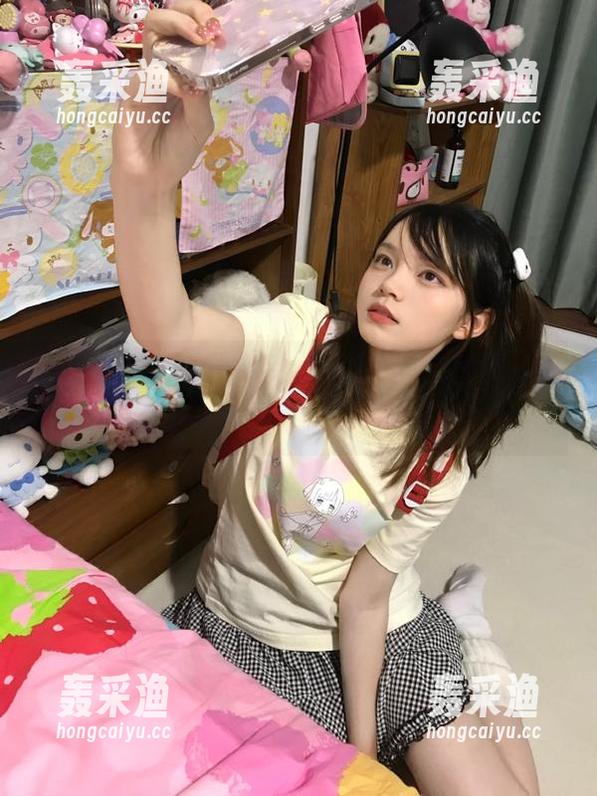 网址都不止一遍,718sx里的瓜让我心痒痒。 网址都不止一遍,718sx里的瓜让我心痒痒。