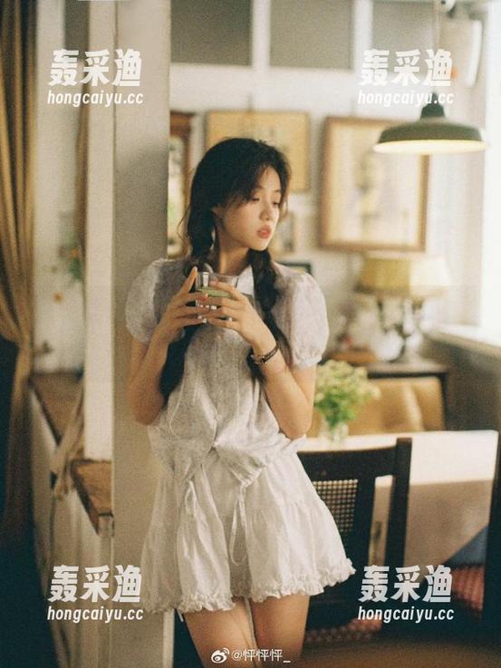 在线浏览不够?下载91吃瓜,感受瓜民的真实心声! 在线浏览不够?下载91吃瓜,感受瓜民的真实心声!