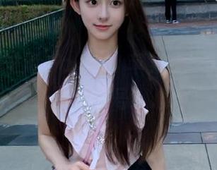 难道“cgw”苹果版里藏了什么“见不得人”的暗号？心情复杂了…