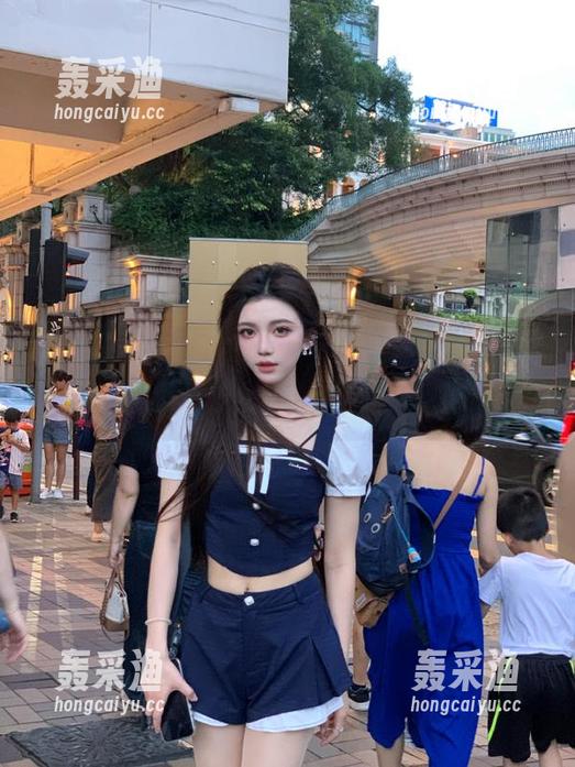 hlw在线,今夜的流星雨中夹杂着黄瓜味,你敢信? hlw在线,今夜的流星雨中夹杂着黄瓜味,你敢信?
