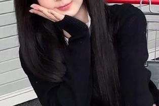 这“www吃瓜网”苹果版的推荐简直像在翻牌，让我更想一探究竟了！