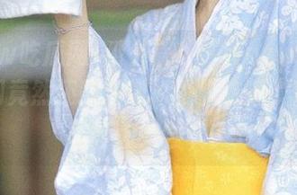 番外篇！“www吃瓜网”官网竟然还教你如何优雅吃瓜，别样风味等你来尝试。