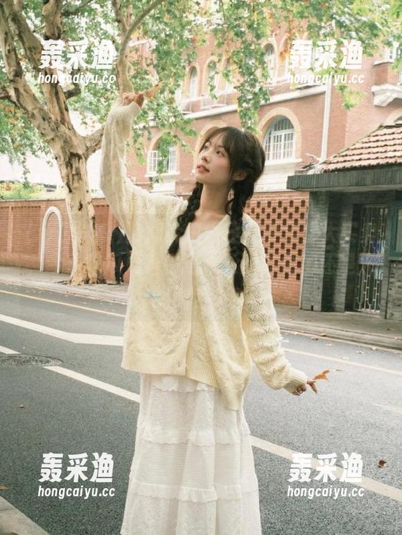 新闻大瓜也是一宗免费大买卖,今日吃瓜更新中是秋天的温柔,还是火热的舌尖? 新闻大瓜也是一宗免费大买卖,今日吃瓜更新中是秋天的温柔,还是火热的舌尖?