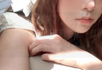 网址到手了，赶紧下载“免费吃瓜”，网红们的朋友圈也是一部精彩剧啊，情绪跟着起伏…