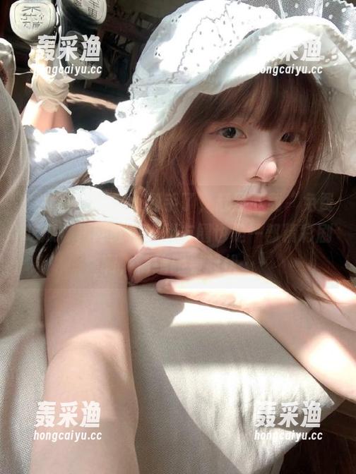 网址到手了,赶紧下载“免费吃瓜”,网红们的朋友圈也是一部精彩剧啊,情绪跟着起伏… 网址到手了,赶紧下载“免费吃瓜”,网红们的朋友圈也是一部精彩剧啊,情绪跟着起伏…