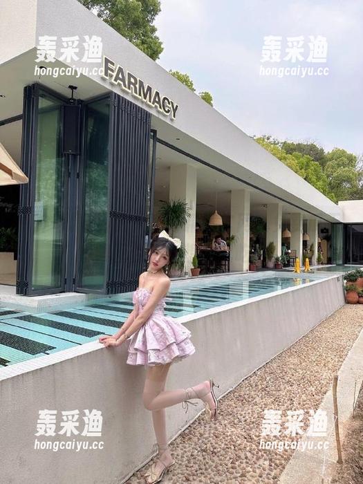 进入冲哥精选官网,免费瓜无限量供应,想吃就吃! 进入冲哥精选官网,免费瓜无限量供应,想吃就吃!