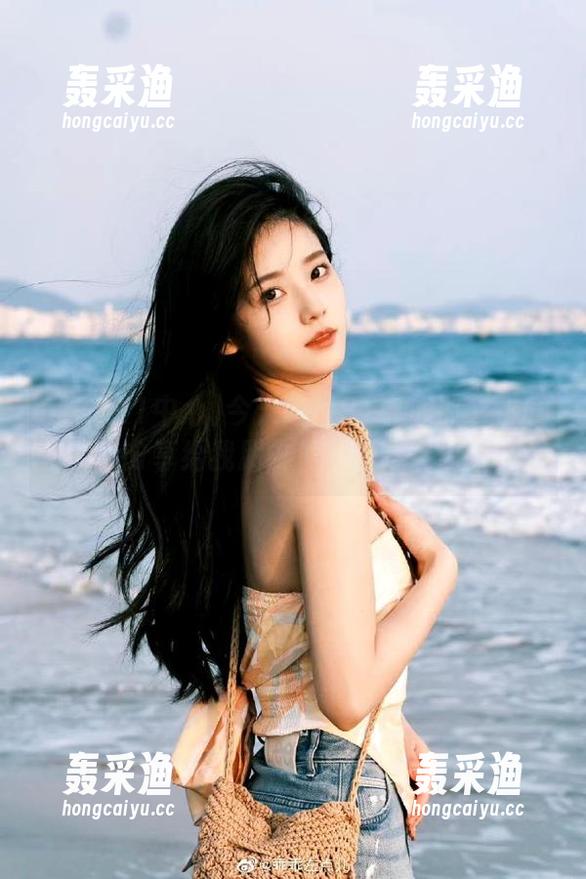 今天吃瓜91中心那个新瓜,分享给我朋友们顺便吃个瓜。 今天吃瓜91中心那个新瓜,分享给我朋友们顺便吃个瓜。