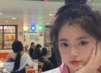 吃瓜导航官网：让你边吃瓜边快乐，心情飞起来！