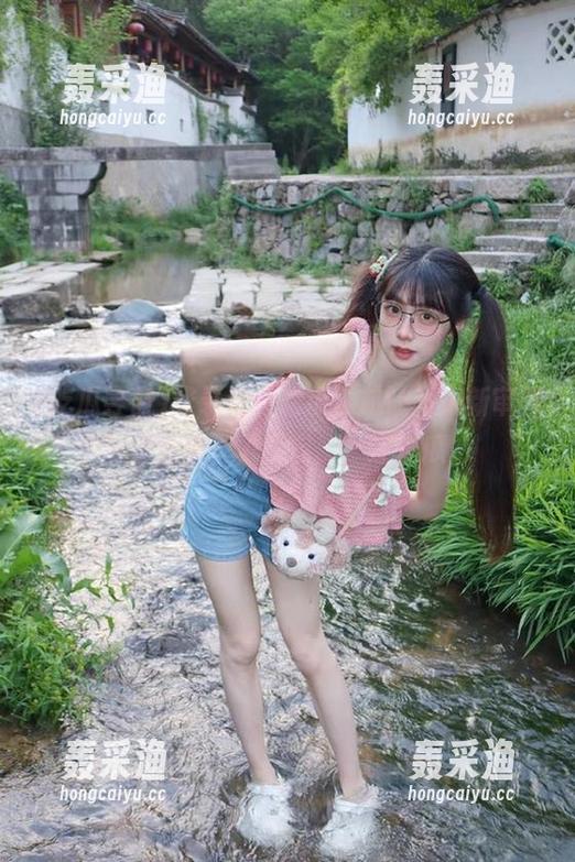 登录后，吃瓜导航让我重新审视这个世界……淡定，，这是瓜。