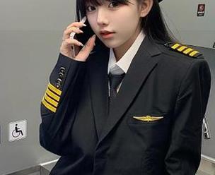吃瓜网ios不止可以晒黑，你能想象在朝阳下流浪的小狗吗，心里有一丝暖意～