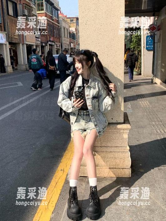 点进吃瓜网166APP,链接出来的都是不该看的八卦,真是太魔幻了! 点进吃瓜网166APP,链接出来的都是不该看的八卦,真是太魔幻了!
