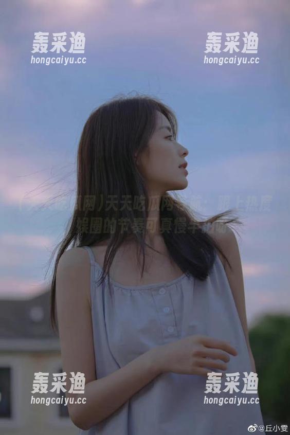 天天吃瓜网导航:跟上热度,娱圈的节奏可真慢半拍呀 天天吃瓜网导航:跟上热度,娱圈的节奏可真慢半拍呀