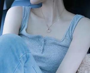 观看黑料传送门，果然是神奇的时光隧道，遨游在瓜田里！