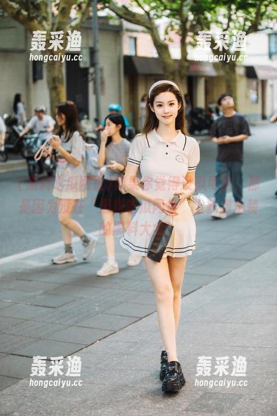 如果你觉得没瓜可吃,那是因为没在“黑料吃瓜网址”上找到伪装的黑料大全! 如果你觉得没瓜可吃,那是因为没在“黑料吃瓜网址”上找到伪装的黑料大全!
