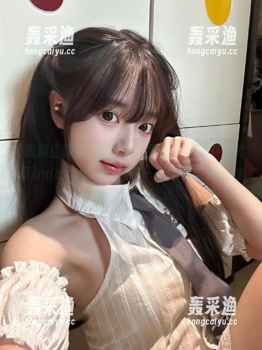 视频里，所有的“黑料正能量index·php”只在一瞬之间勾起无数的想象。。。