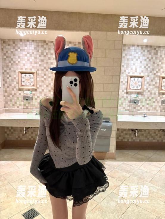 你还在看免费影视?不如试试黑料正能量hl的“反转剧”! 你还在看免费影视?不如试试黑料正能量hl的“反转剧”!