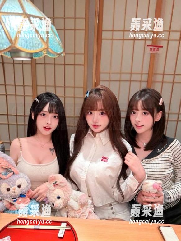 在黑料网官网上分享的琐碎八卦,每一条都像是在戳我的好奇心。 在黑料网官网上分享的琐碎八卦,每一条都像是在戳我的好奇心。