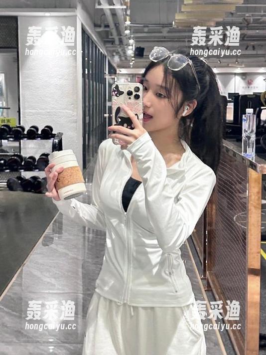 一不小心逛到黑料网官网,快来收藏这些不可不知的八卦! 一不小心逛到黑料网官网,快来收藏这些不可不知的八卦!