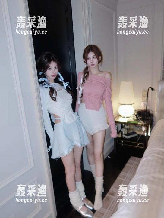吃瓜党汇聚一堂,“黑料网曝”让你永不迷路,瓜多得让你停不下来! 吃瓜党汇聚一堂,“黑料网曝”让你永不迷路,瓜多得让你停不下来!