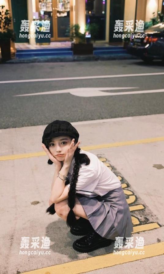 别问我怎么找到“黑网料”网址的,反正是好奇害死猫,哈哈。 别问我怎么找到“黑网料”网址的,反正是好奇害死猫,哈哈。
